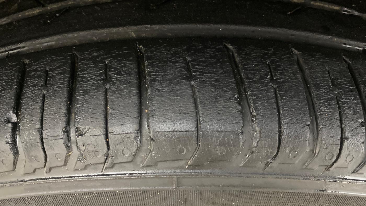 2023 Hyundai VENUE SX (O) MT 1.0 Turbo, Petrol, Manual, 15,028 km, Left Front Tyre Tread