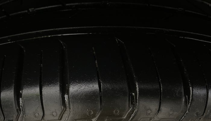 2023 Hyundai VENUE SX (O) MT 1.0 Turbo, Petrol, Manual, 15,028 km, Right Rear Tyre Tread