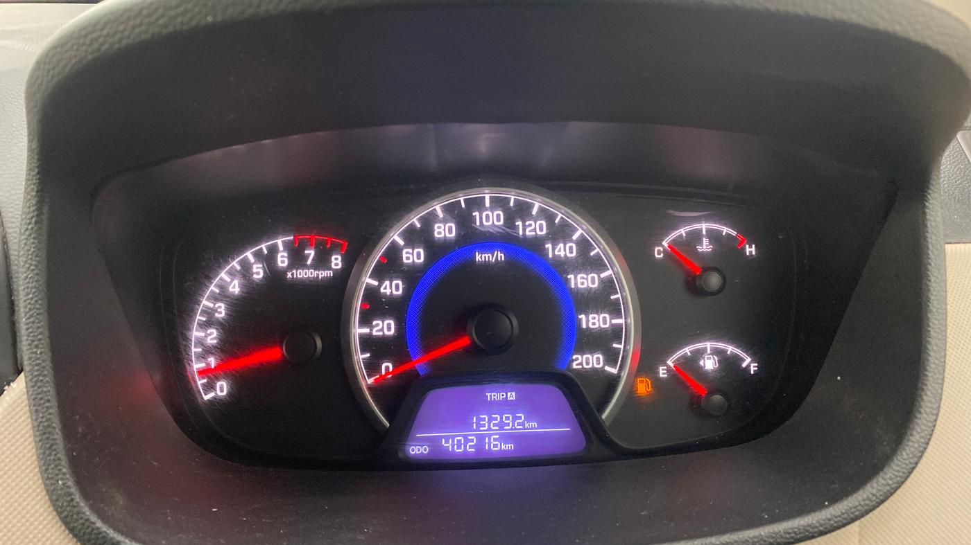 2017 Hyundai Grand i10 SPORTZ 1.2 KAPPA VTVT, Petrol, Manual, 40,212 km, Odometer Image
