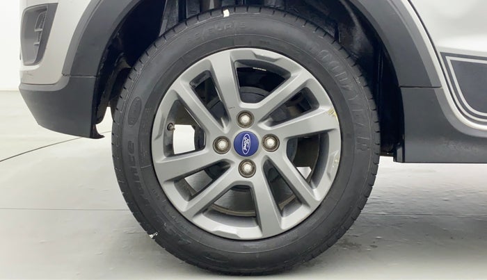 2018 Ford FREESTYLE TITANIUM 1.2 TI-VCT MT, Petrol, Manual, 31,031 km, Right Rear Wheel