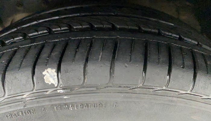 2018 Ford FREESTYLE TITANIUM 1.2 TI-VCT MT, Petrol, Manual, 31,031 km, Left Front Tyre Tread