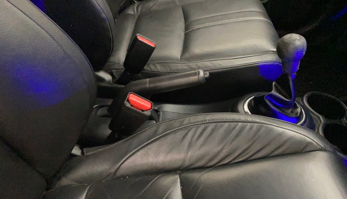 2016 Honda BR-V 1.5L I-VTEC VX, Petrol, Manual, 55,585 km, Gear Lever