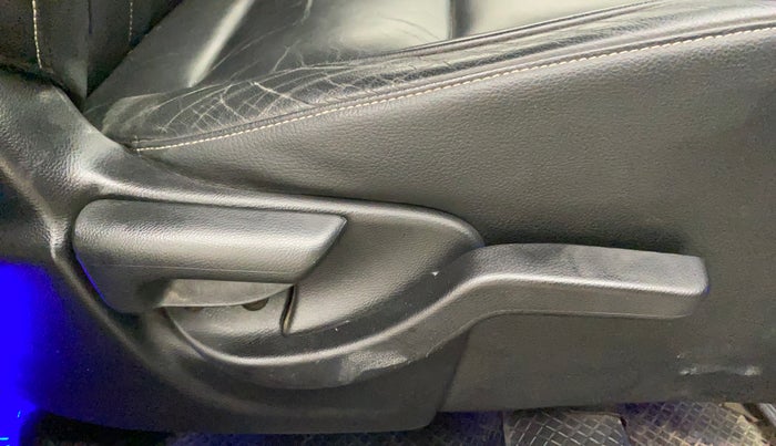 2016 Honda BR-V 1.5L I-VTEC VX, Petrol, Manual, 55,585 km, Driver Side Adjustment Panel