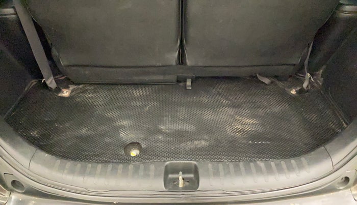 2016 Honda BR-V 1.5L I-VTEC VX, Petrol, Manual, 55,585 km, Boot Inside