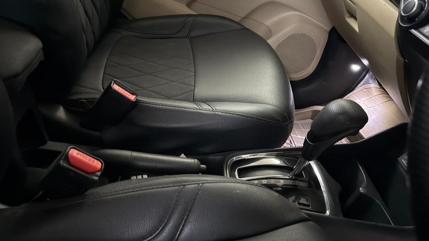 2020 Honda Amaze 1.2L I-VTEC VX CVT, Petrol, Automatic, 34,726 km, Gear Lever