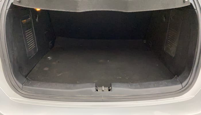 2019 Nissan Kicks XV 1.5, Petrol, Manual, 67,332 km, Boot Inside