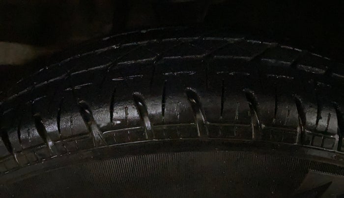 2018 Maruti Alto 800 LXI, Petrol, Manual, 48,756 km, Right Front Tyre Tread
