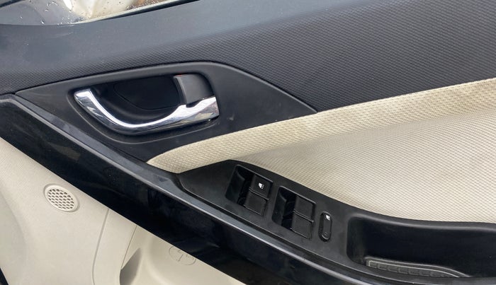 2021 Tata NEXON XZ PLUS PETROL SUNROOF, Petrol, Manual, 87,953 km, Driver Side Door Panels Control
