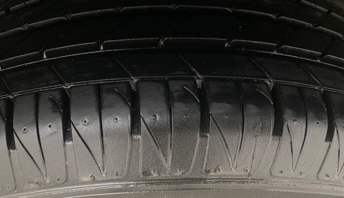 2021 Tata NEXON XZ PLUS PETROL SUNROOF, Petrol, Manual, 87,953 km, Left Rear Tyre Tread