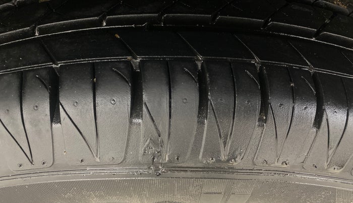 2021 Tata NEXON XZ PLUS PETROL SUNROOF, Petrol, Manual, 87,953 km, Right Rear Tyre Tread