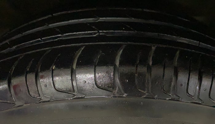 2019 Hyundai VENUE SX PLUS 1.0 TURBO DCT, Petrol, Automatic, 77,769 km, Right Front Tyre Tread