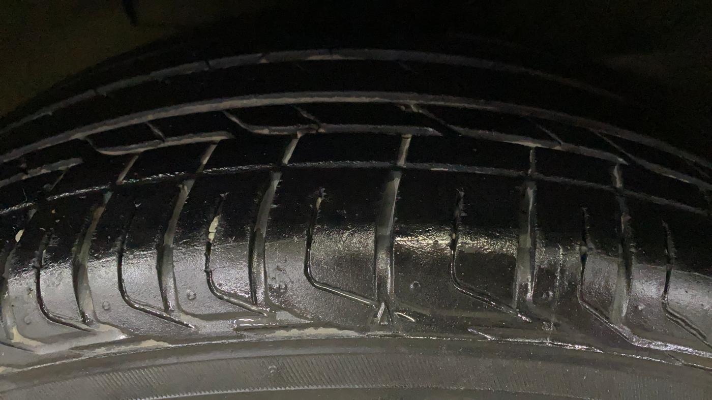 2019 Hyundai VENUE SX PLUS 1.0 TURBO DCT, Petrol, Automatic, 77,769 km, Left Front Tyre Tread