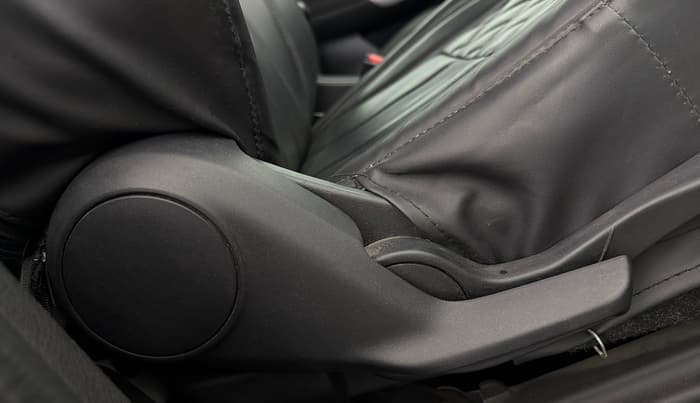 2017 Maruti Baleno ALPHA CVT PETROL 1.2, Petrol, Automatic, 72,462 km, Driver Side Adjustment Panel