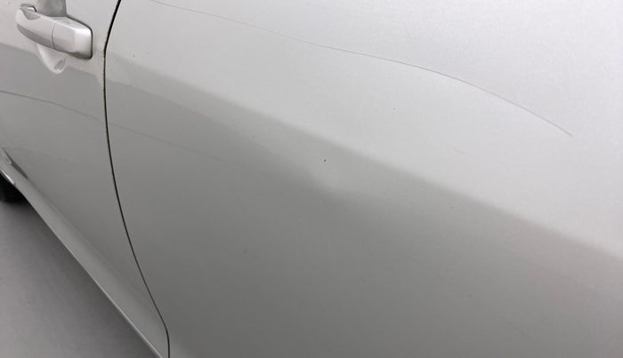 2012 Maruti Swift VXI, Petrol, Manual, 72,383 km, Rear left door - Slightly dented