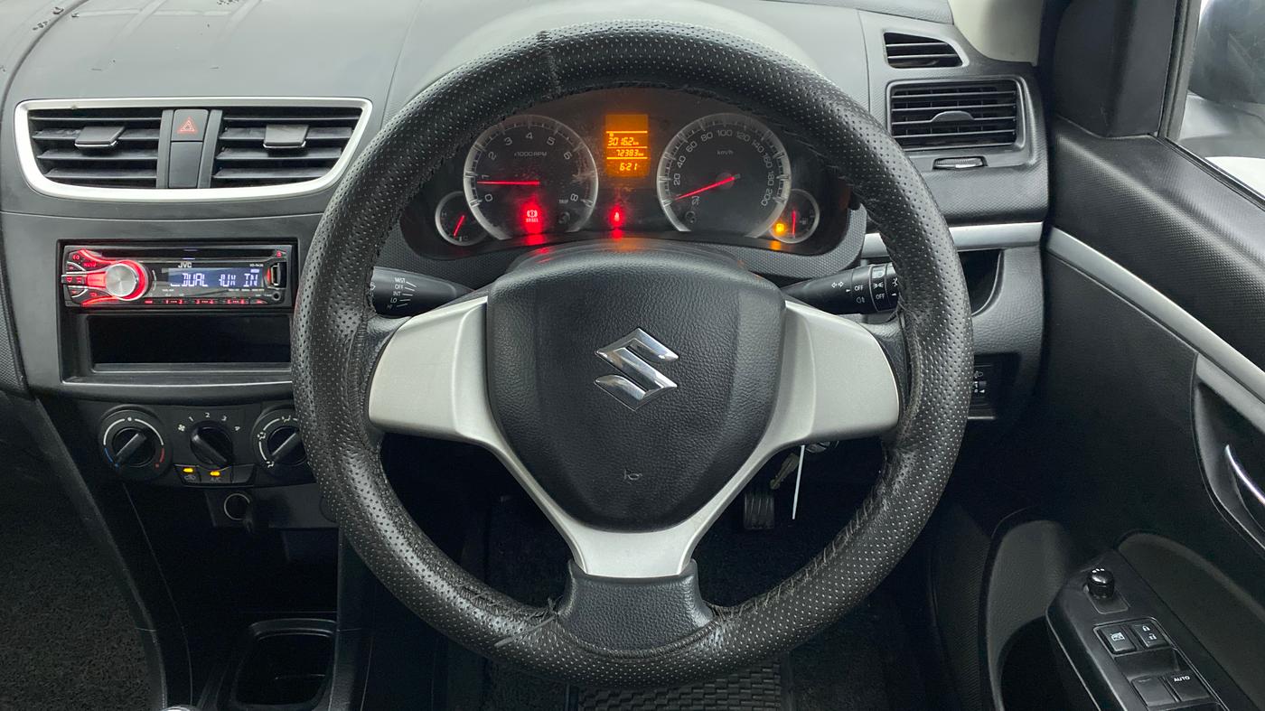 2012 Maruti Swift VXI, Petrol, Manual, 72,383 km, Steering Wheel Close Up
