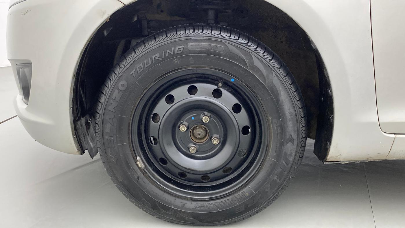 2012 Maruti Swift VXI, Petrol, Manual, 72,383 km, Left Front Wheel