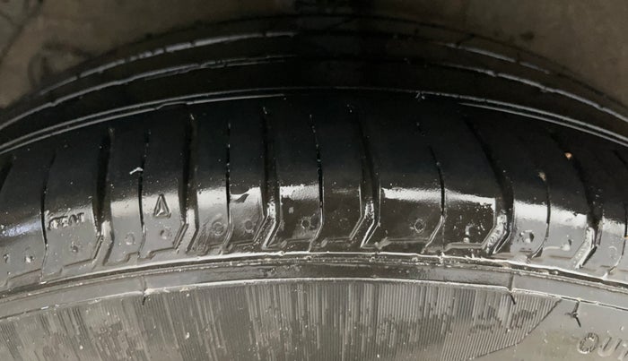 2021 KIA SONET HTK PLUS 1.2, Petrol, Manual, 80,891 km, Right Rear Tyre Tread