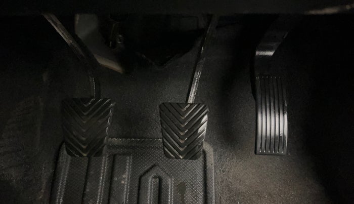 2021 KIA SONET HTK PLUS 1.2, Petrol, Manual, 80,891 km, Pedals