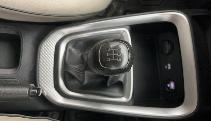 2021 KIA SONET HTK PLUS 1.2, Petrol, Manual, 80,891 km, Gear Lever