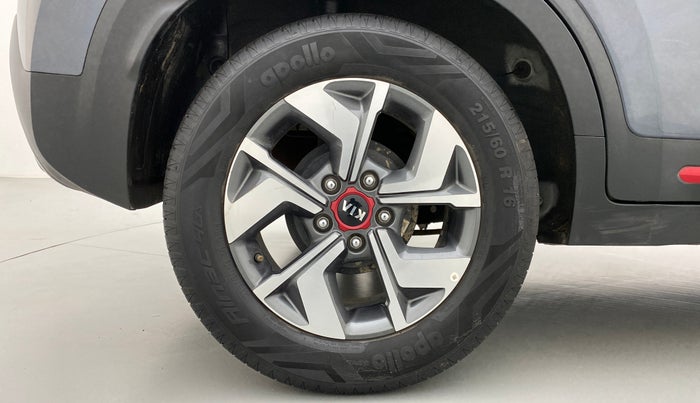 2020 KIA SONET GTX + 1.0 IMT, Petrol, Manual, 13,021 km, Right Rear Wheel