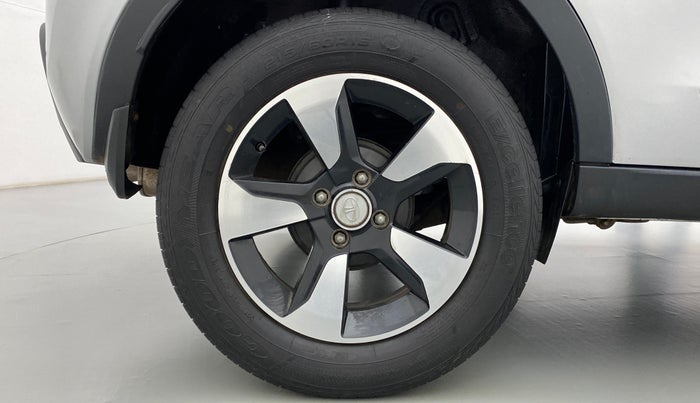 2018 Tata NEXON XZA + 1.2 PETROL A/T, Petrol, Automatic, 49,841 km, Right Rear Wheel