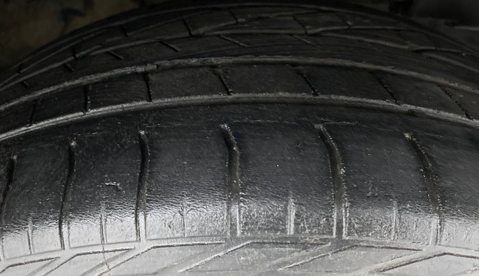2018 Tata NEXON XZA + 1.2 PETROL A/T, Petrol, Automatic, 49,841 km, Right Front Tyre Tread