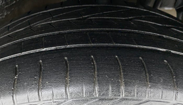 2018 Tata NEXON XZA + 1.2 PETROL A/T, Petrol, Automatic, 49,841 km, Left Rear Tyre Tread