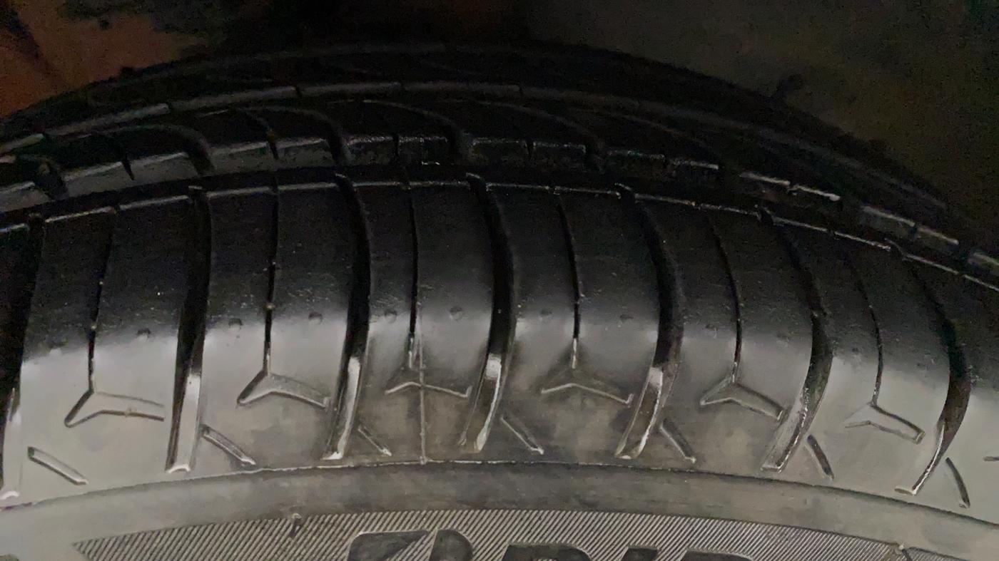 2020 Maruti IGNIS ZETA 1.2 AMT, Petrol, Automatic, 13,795 km, Left Rear Tyre Tread
