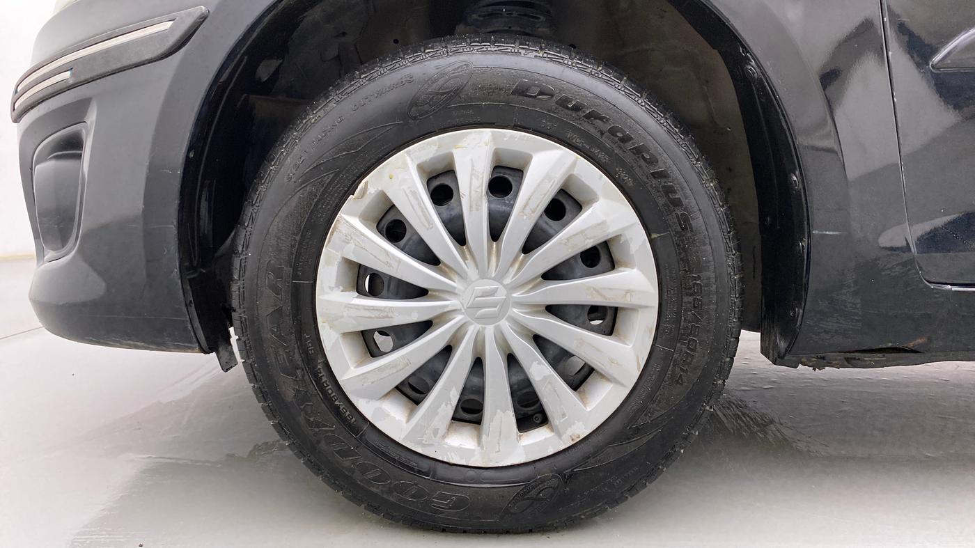 2013 Maruti Swift Dzire VXI, Petrol, Manual, 80,375 km, Left Front Wheel