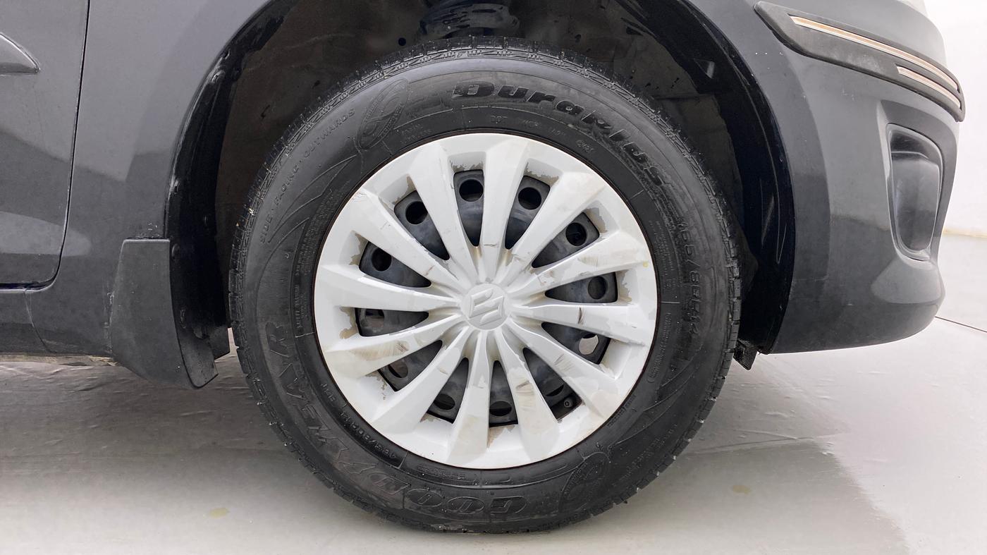2013 Maruti Swift Dzire VXI, Petrol, Manual, 80,375 km, Right Front Wheel