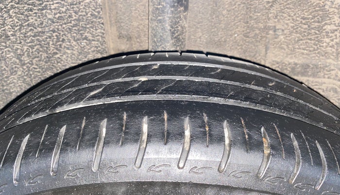 2023 Tata ALTROZ XZA, Petrol, Automatic, 44,510 km, Right Rear Tyre Tread