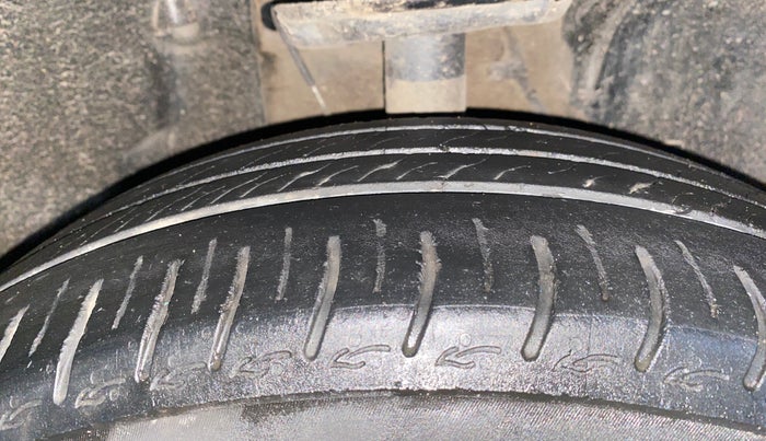 2023 Tata ALTROZ XZA, Petrol, Automatic, 44,510 km, Right Front Tyre Tread