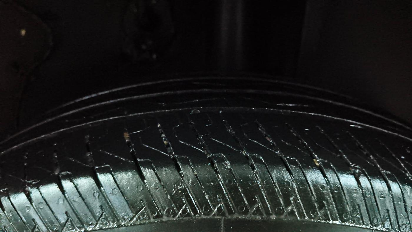 2025 Tata PUNCH PURE MT CNG, CNG, Manual, 29,502 km, Left Rear Tyre Tread