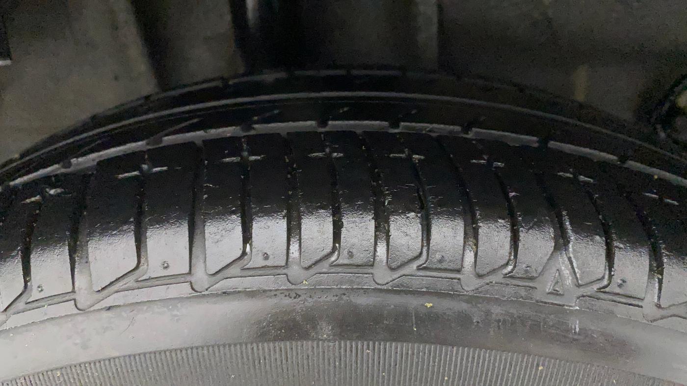 2020 Tata Tiago XZA PLUS PETROL, Petrol, Automatic, 32,971 km, Right Rear Tyre Tread