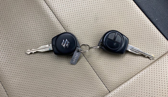 2015 Maruti Wagon R 1.0 VXI, Petrol, Manual, 44,001 km, Key Close Up