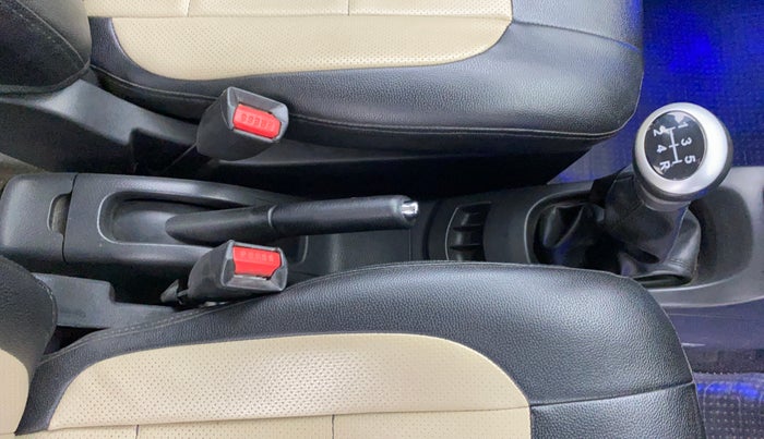 2015 Maruti Wagon R 1.0 VXI, Petrol, Manual, 44,001 km, Gear Lever