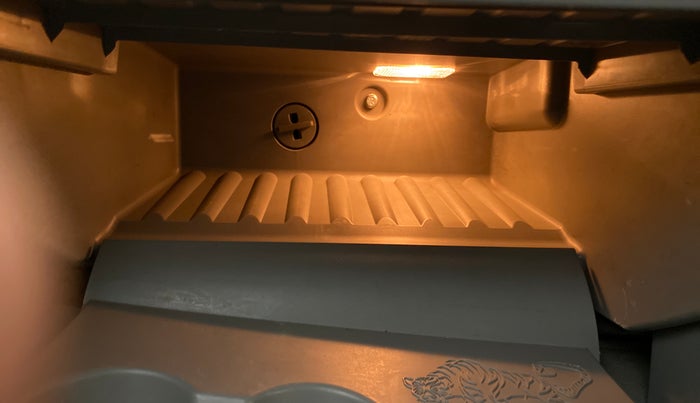 2017 Tata NEXON XZ+ 1.5, Diesel, Manual, 87,463 km, Cooled Glove Box