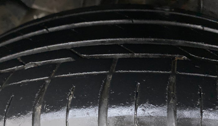 2017 Tata NEXON XZ+ 1.5, Diesel, Manual, 87,463 km, Right Rear Tyre Tread