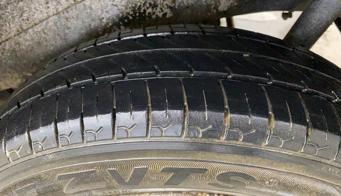 2014 Maruti Wagon R 1.0 LXI CNG, CNG, Manual, 62,453 km, Left Rear Tyre Tread