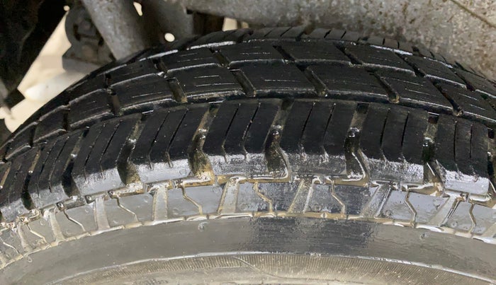 2014 Maruti Wagon R 1.0 LXI CNG, CNG, Manual, 62,453 km, Right Rear Tyre Tread