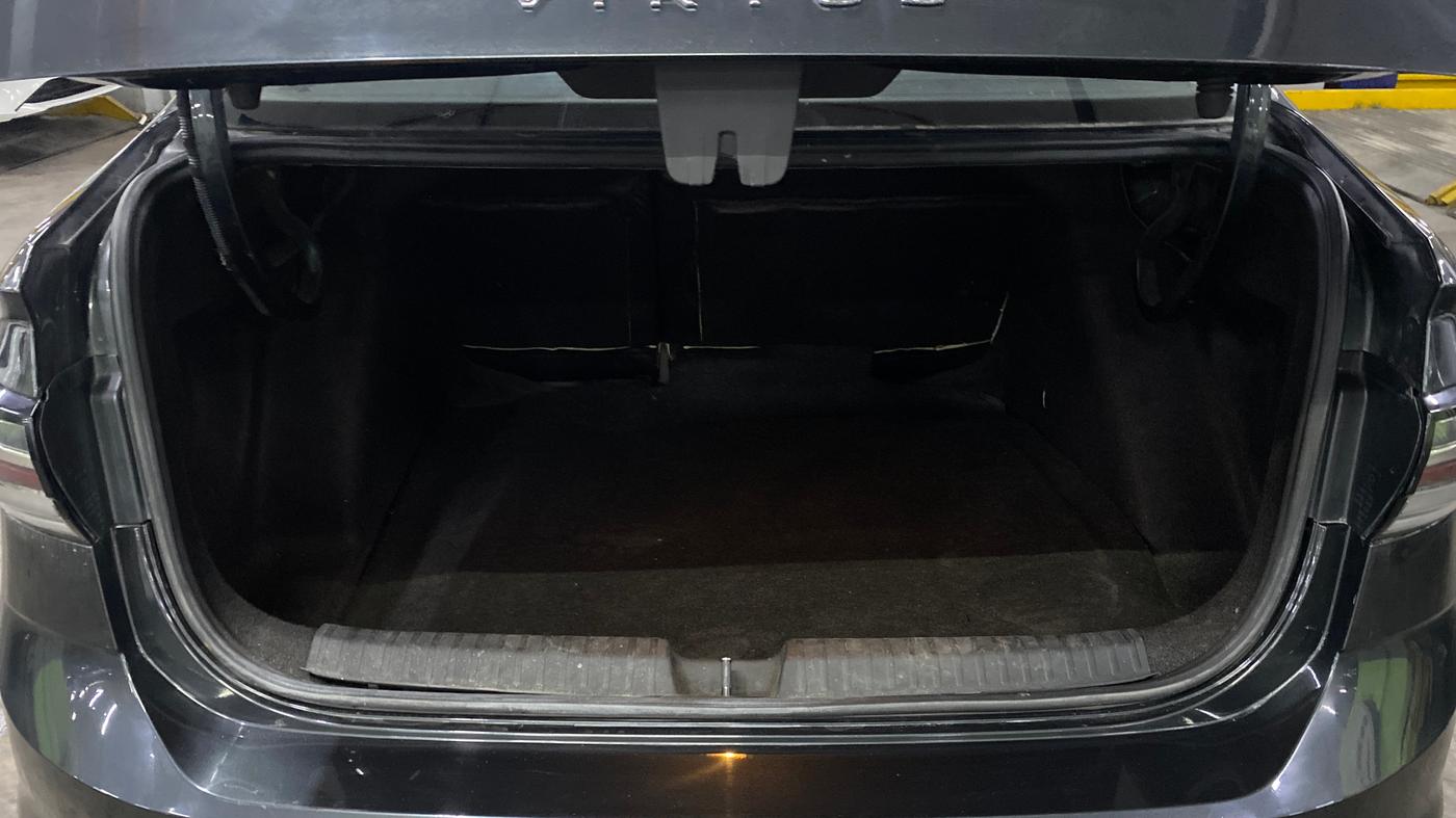 2023 Volkswagen VIRTUS HIGHLINE TSI 1.0 AT, Petrol, Automatic, 75,629 km, Boot Inside