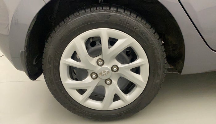2018 Hyundai Grand i10 SPORTZ 1.2 KAPPA VTVT, Petrol, Manual, 20,257 km, Right Rear Wheel