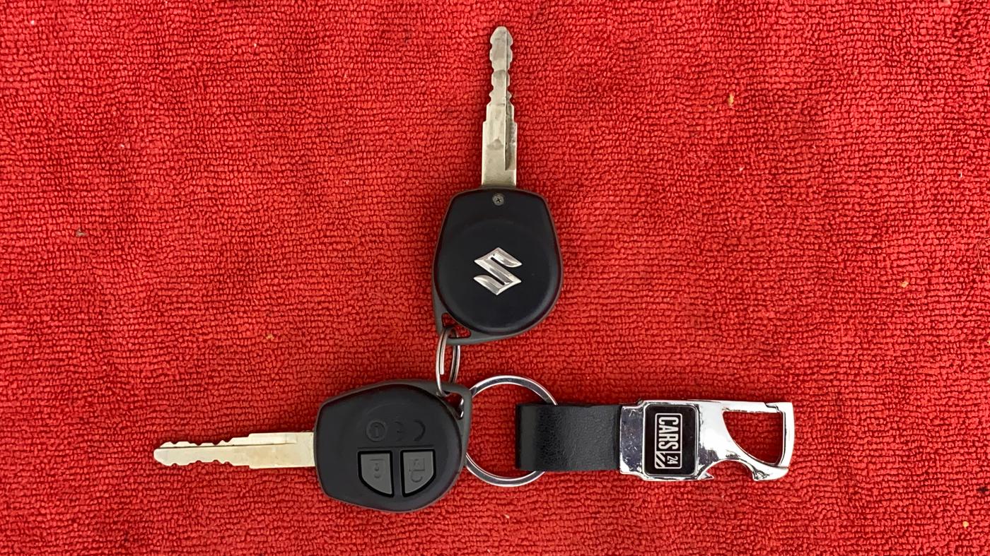 2020 Maruti Dzire VXI, Petrol, Manual, 51,090 km, Key Close Up