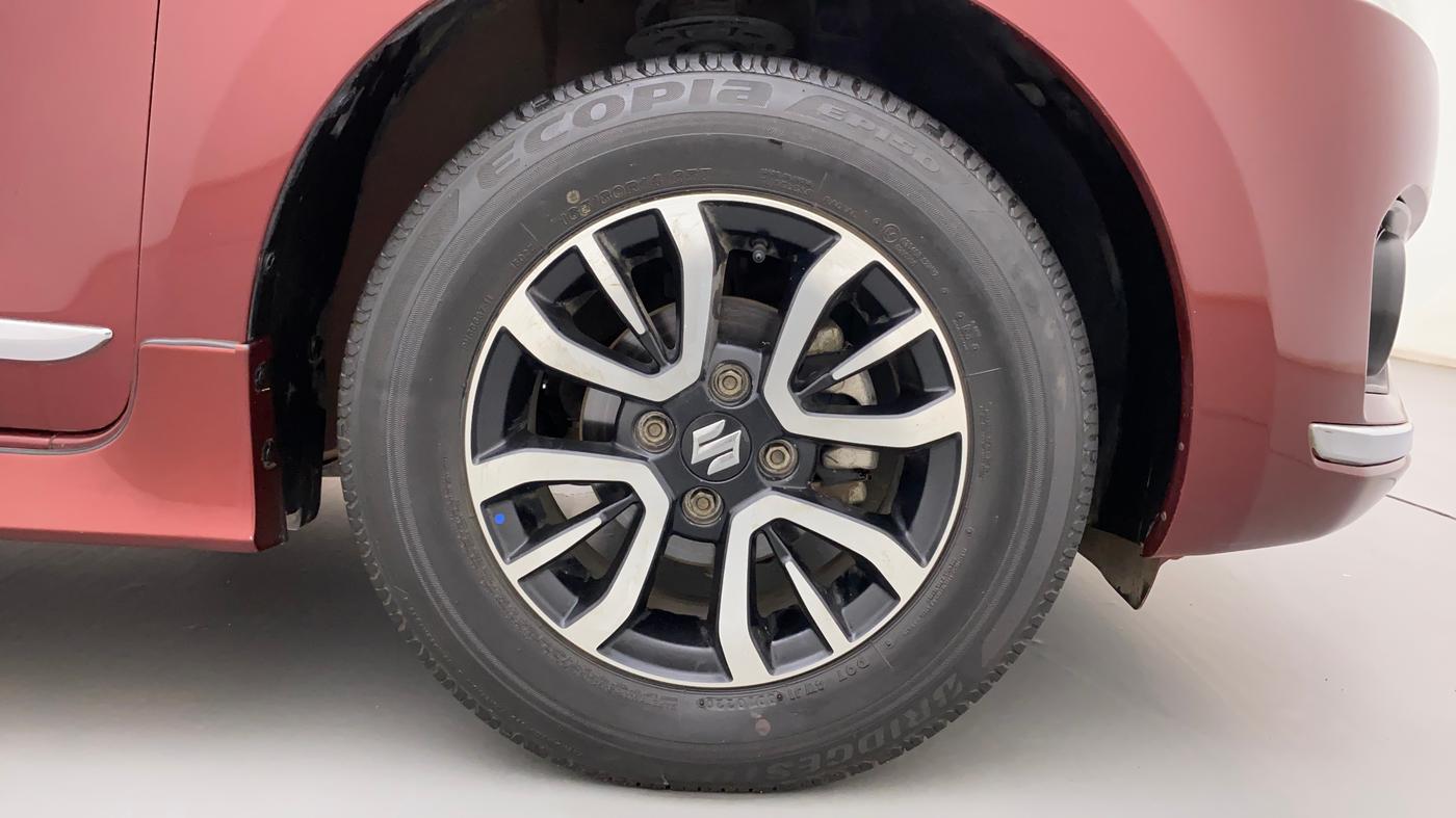 2020 Maruti Dzire VXI, Petrol, Manual, 51,090 km, Right Front Wheel