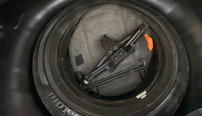 2021 Hyundai NEW I20 SPORTZ 1.5 MT, Diesel, Manual, 1,23,757 km, Spare Tyre