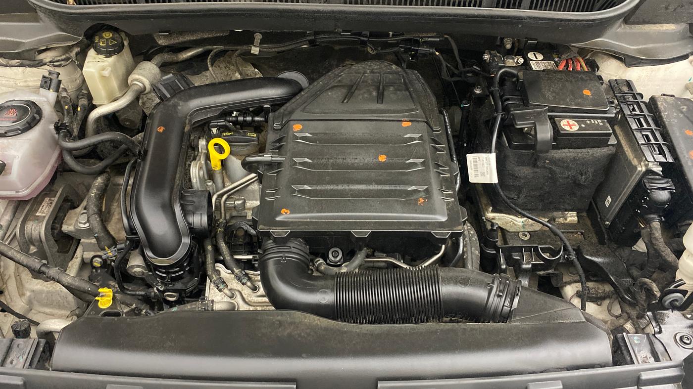 2023 Volkswagen TAIGUN TOPLINE 1.0 TSI AT, Petrol, Automatic, 50,860 km, Engine View