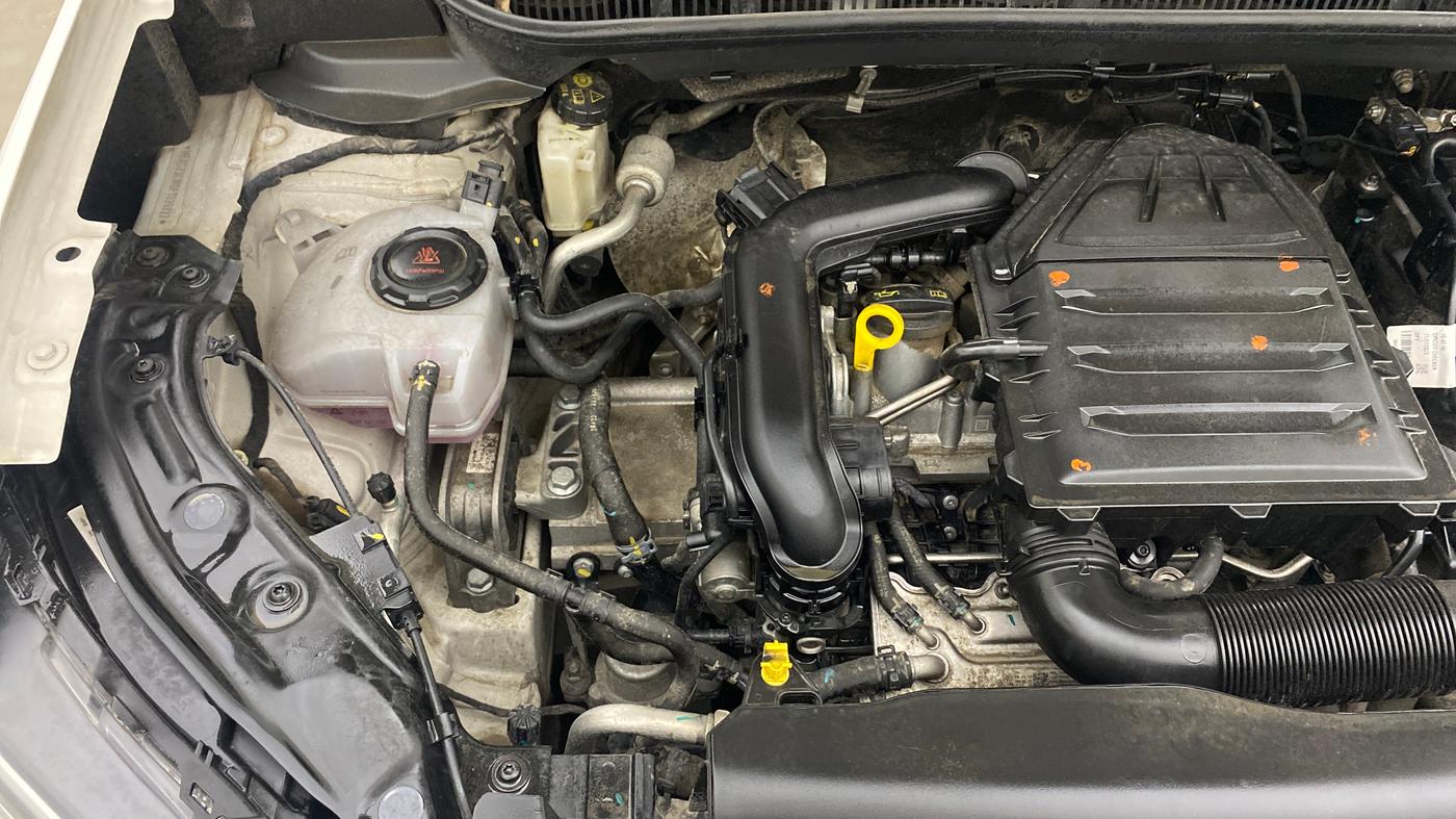 2023 Volkswagen TAIGUN TOPLINE 1.0 TSI AT, Petrol, Automatic, 50,860 km, Engine View - Right