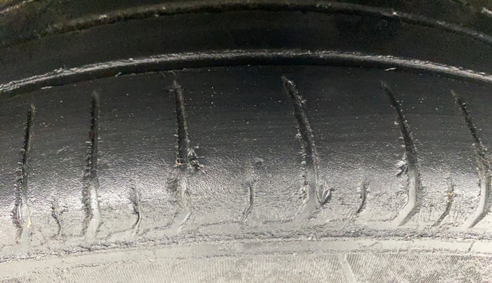 2019 Hyundai VENUE SX 1.0 (O) TURBO, Petrol, Manual, 48,880 km, Left Rear Tyre Tread