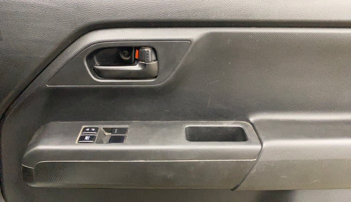 2024 Maruti New Wagon-R LXI CNG 1.0, CNG, Manual, 41,171 km, Driver Side Door Panels Control