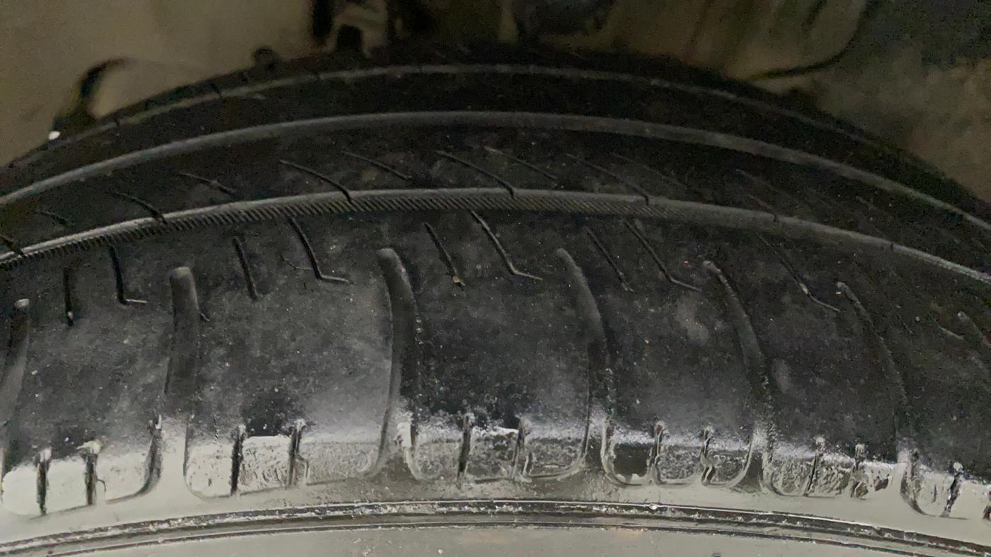 2019 Tata Tiago XZ PETROL, CNG, Manual, 91,756 km, Left Front Tyre Tread